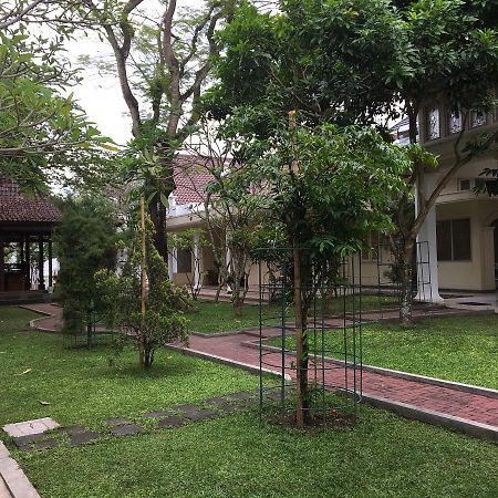Omah Kertonegoro Hotel ยอกยาการ์ตา ภายนอก รูปภาพ