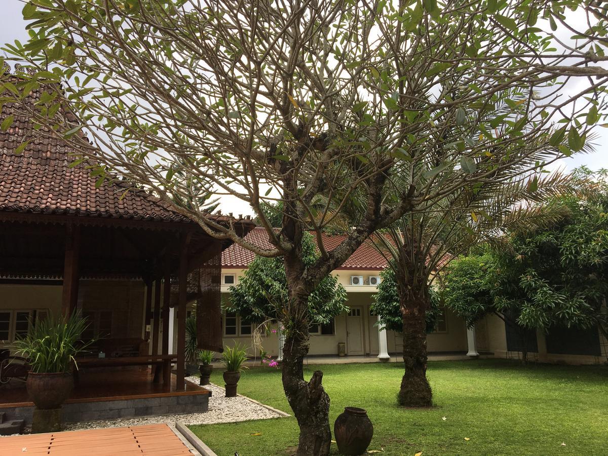 Omah Kertonegoro Hotel ยอกยาการ์ตา ภายนอก รูปภาพ